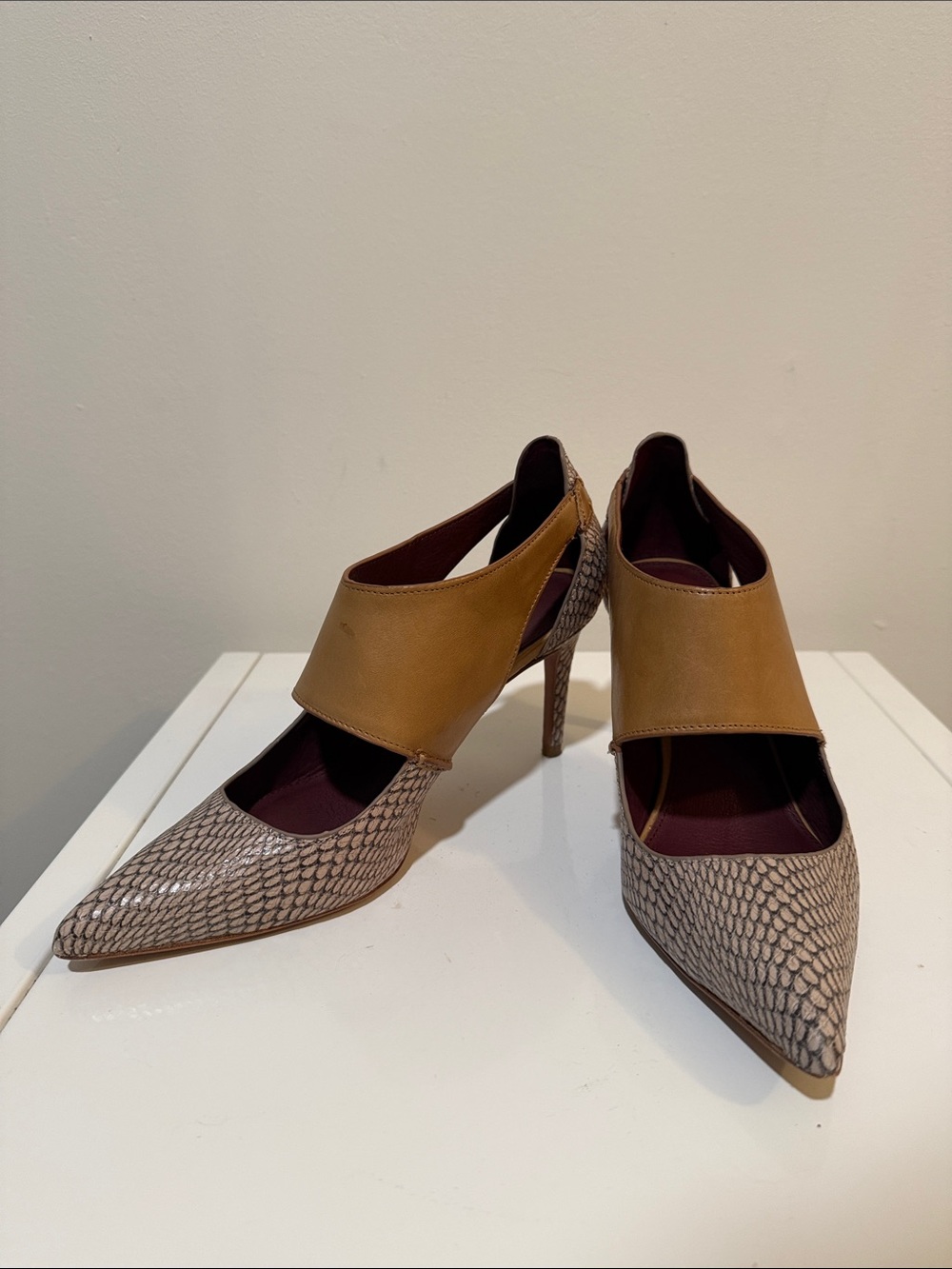Coach Women's Vanda Pump Leather & Neutral Snake-Print Slingback Pump size 7.5